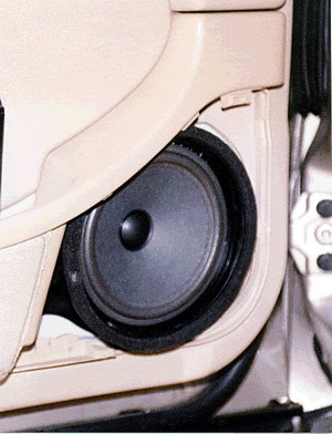 PeachPartsWiki: DIY door speaker swap in the 1998 C230